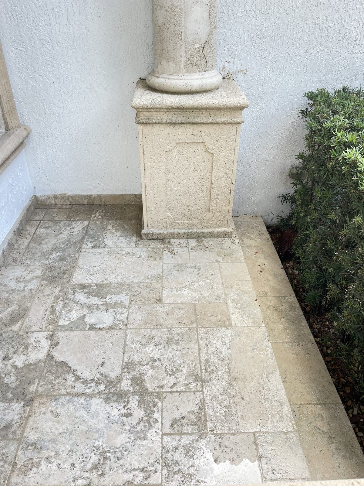 Travertine patio detail after cleaning