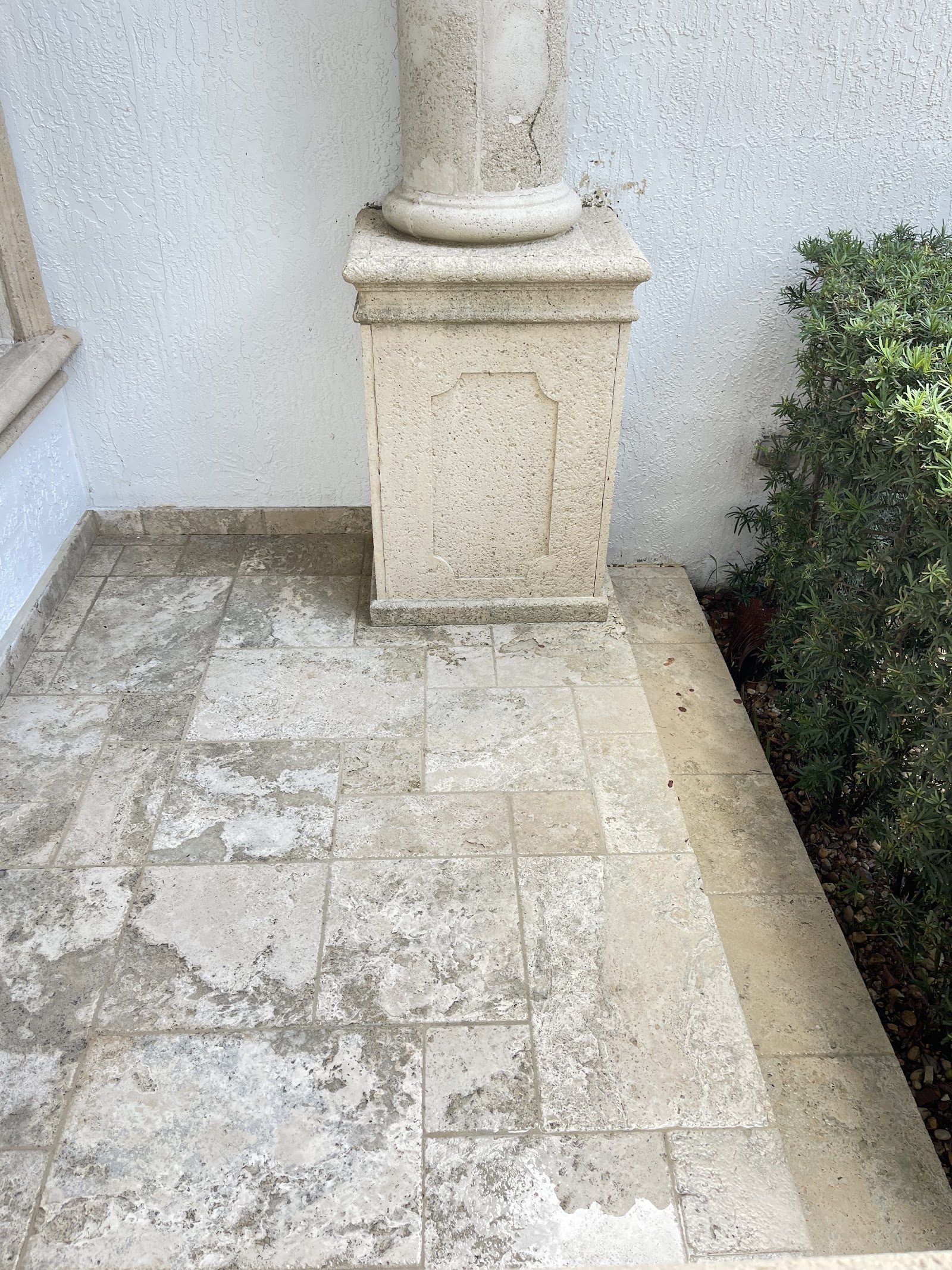 Pool Deck & Patio Cleaning